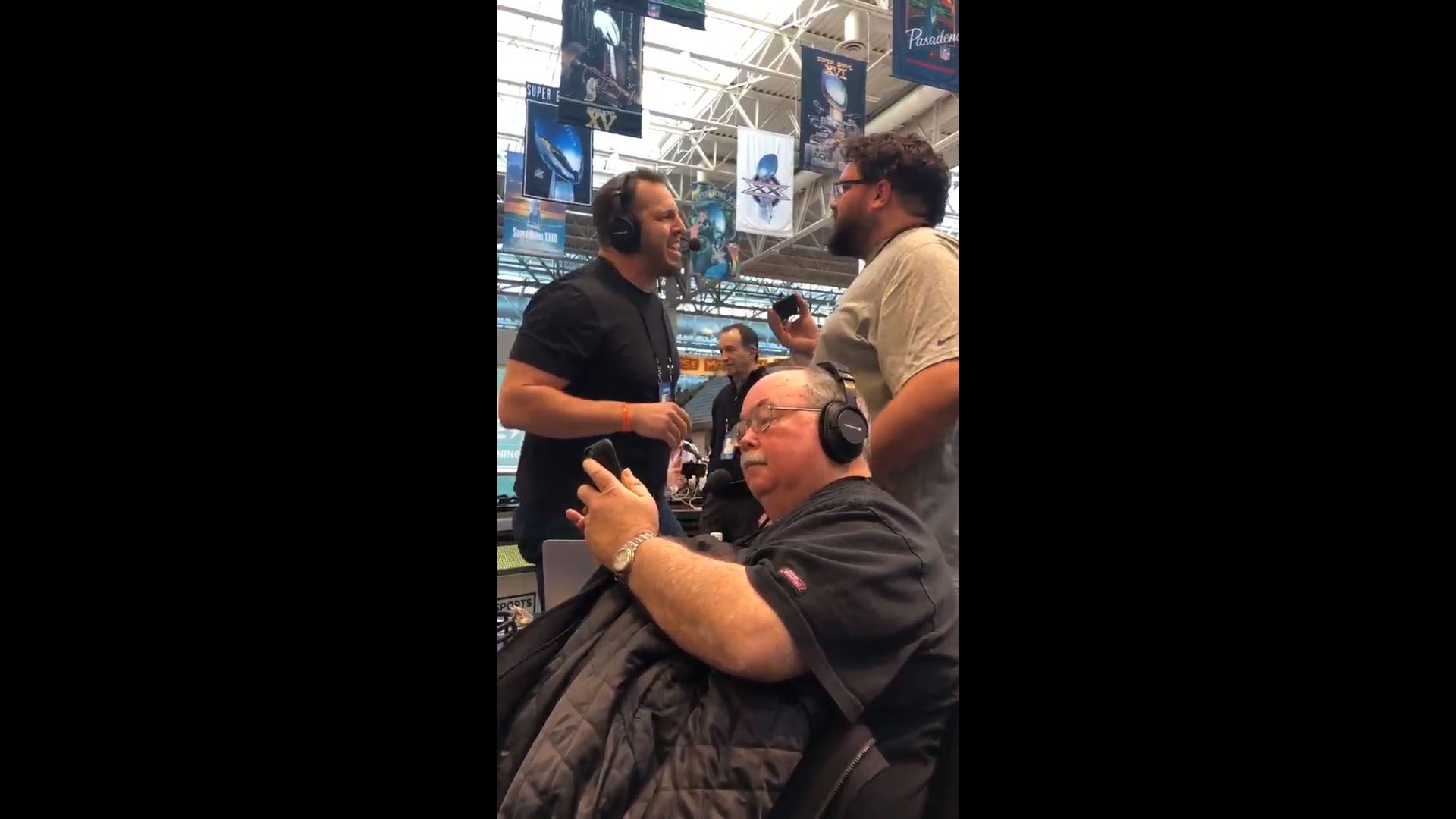 WATCH 2 Houston sports radio hosts get into argument at Super